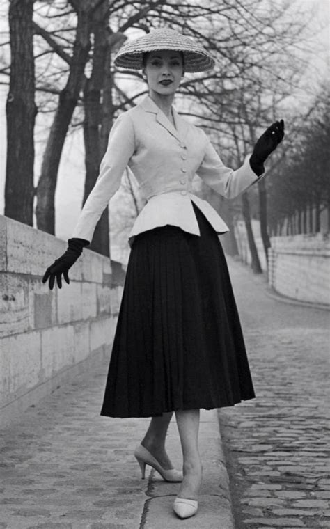 tailleur dior anni 50|christian dior haute couture.